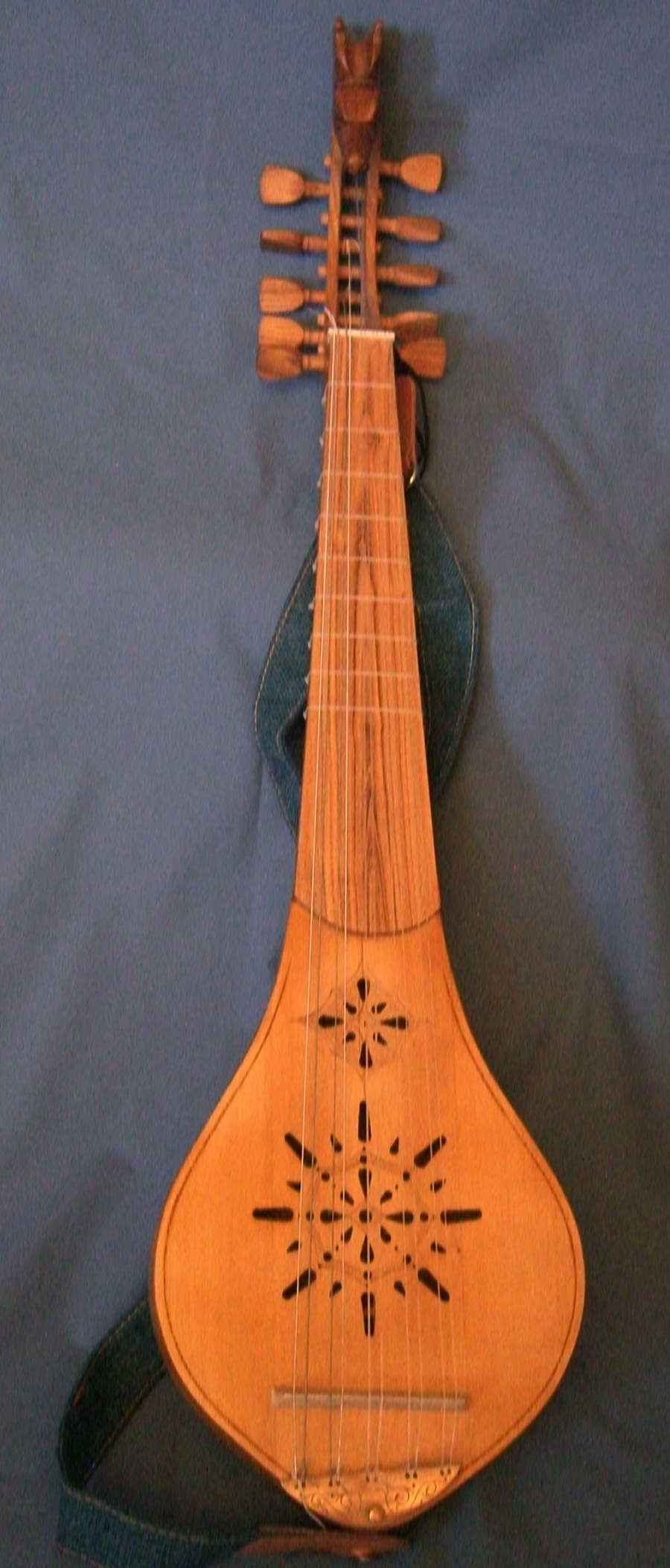 TThis larger Gittern, built by Kateryna Korniichuk of WorkshopMedieval ...